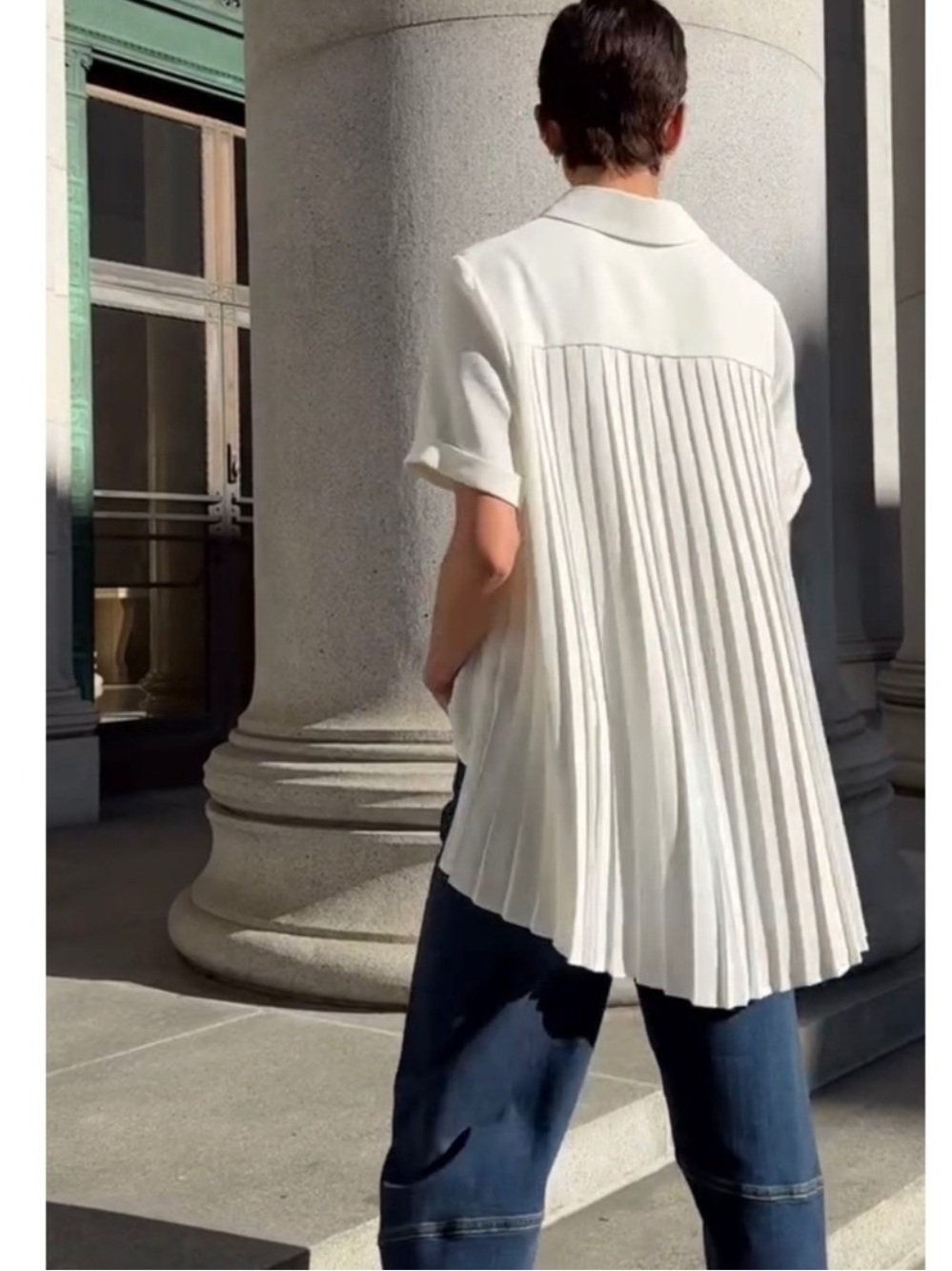 Ruti Look In The Back Blouse M/L White Pleated Short Sleeves Button Up Shirt Top - Picture 2 of 13